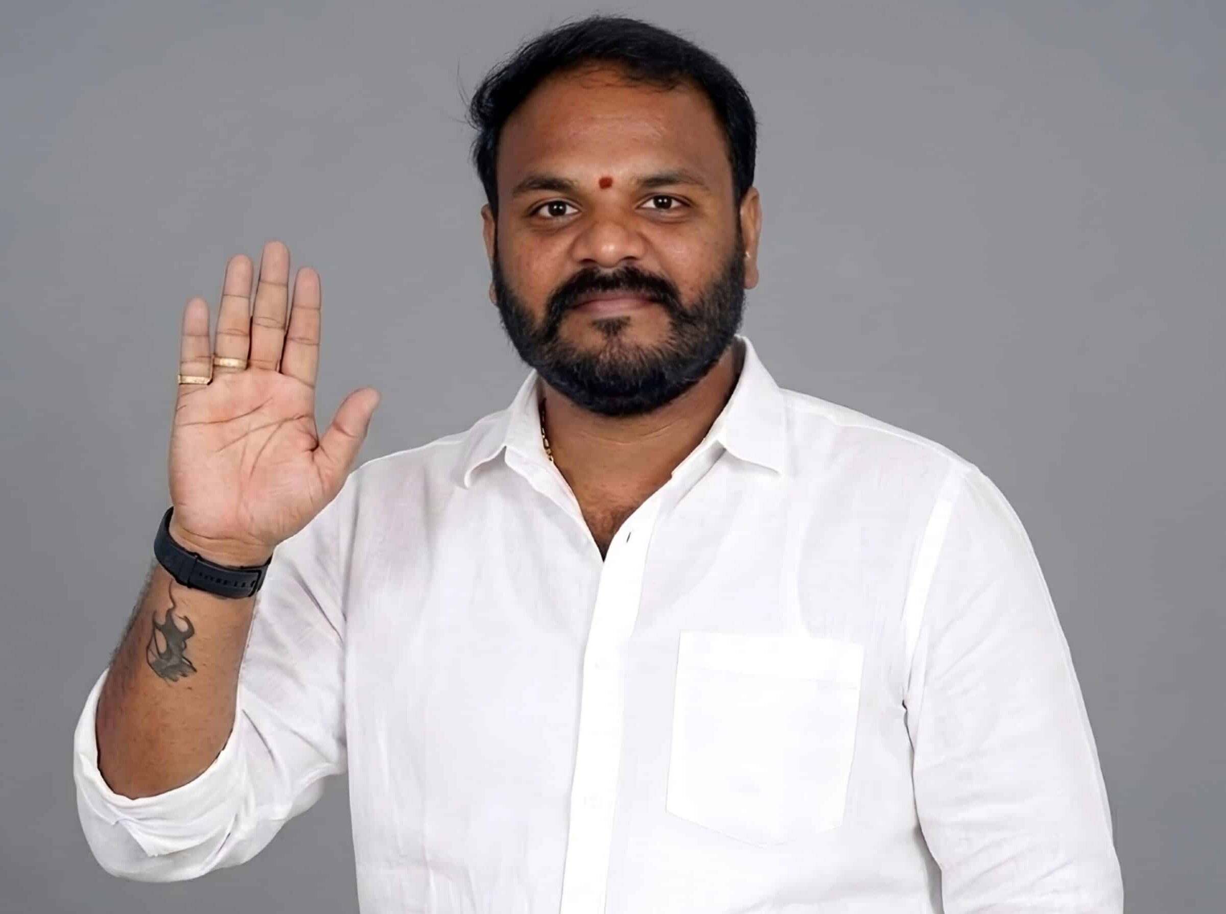 Geedi Charanjith Goud is a dynamic Youth Congress leader from Malkajgiri dedicated to public service, youth empowerment, and community development while carrying forward the legacy of senior Congress leader Geedi Srinivas Goud.